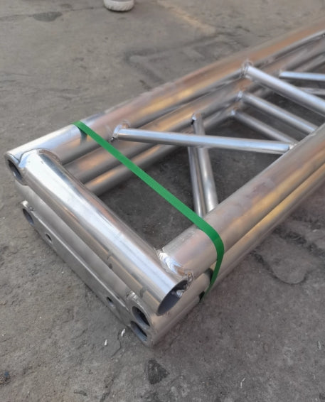 Heyulin Customizable Single Piece Side Frame Aluminum Alloy Stage Accessories with Bolt Truss Inserts Column for Stage