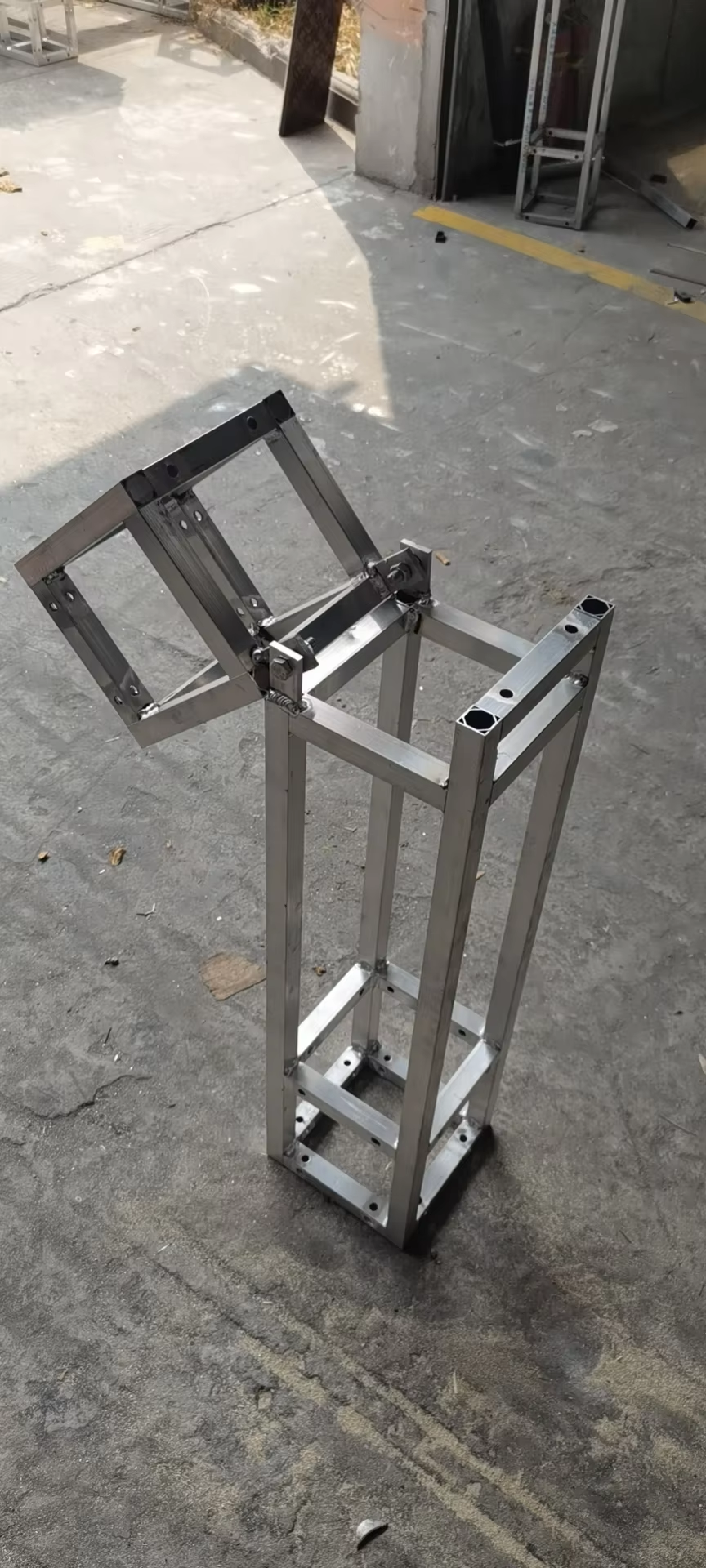 Heyulin Custom 20 Square Set of Aluminum Alloy Truss Reverse Head Base Manual Lifting Equipment Lighting Stand Accessories